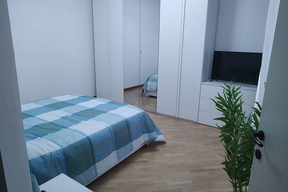 Ganze Wohnung, Apartment in the center of Voghera Via Ricotti 2 Bedrooms up to 7 people in Voghera, Oltrepò Pavese