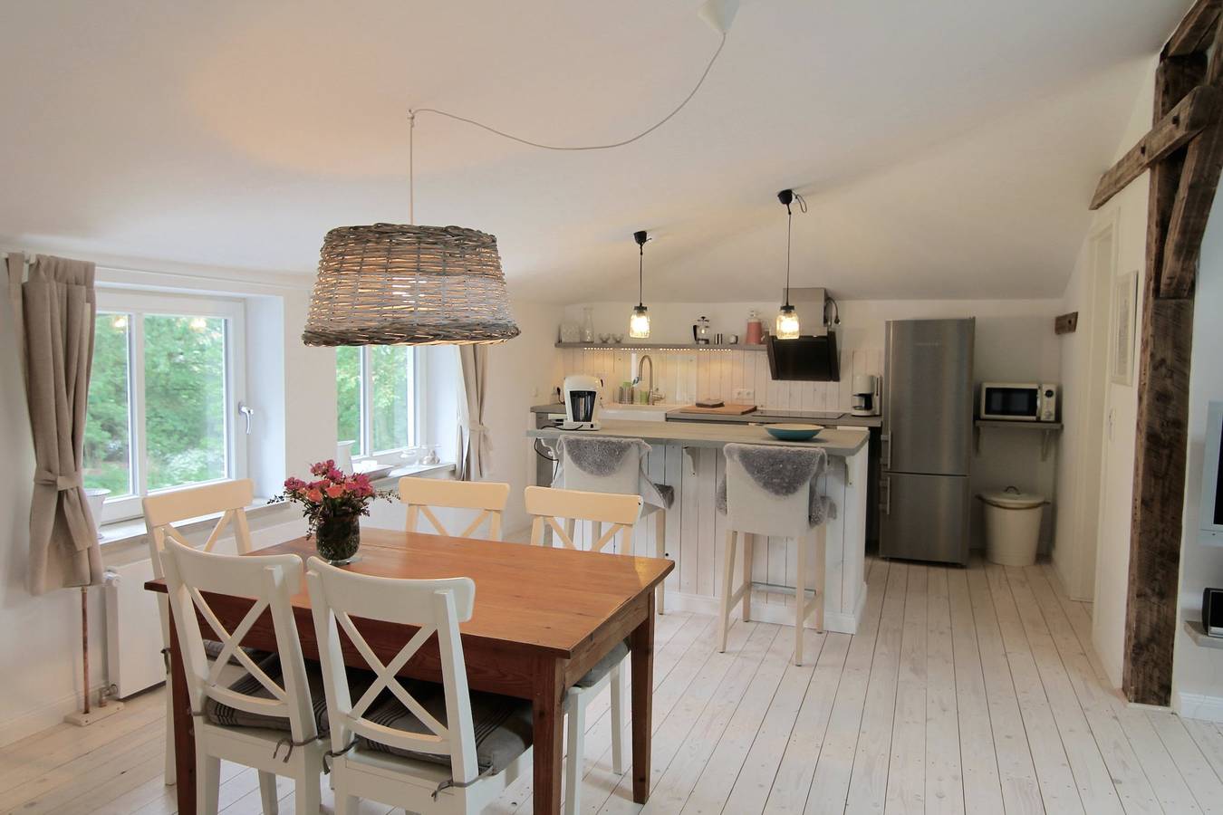 Ganze Ferienwohnung, Warfthof Wollatz - Das Rosenzimmer - klein aber fein, 15qm, max 3 Personen in Süderdeich, Nordseeküste