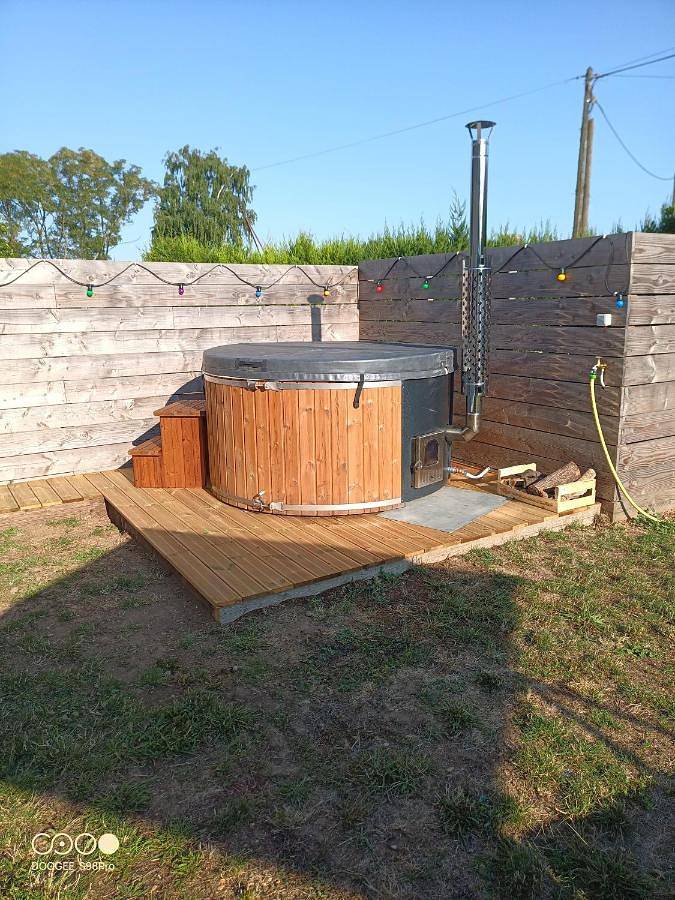 Location de vacances pour 12 personnes, avec jacuzzi et jardin à Bonnes - 3