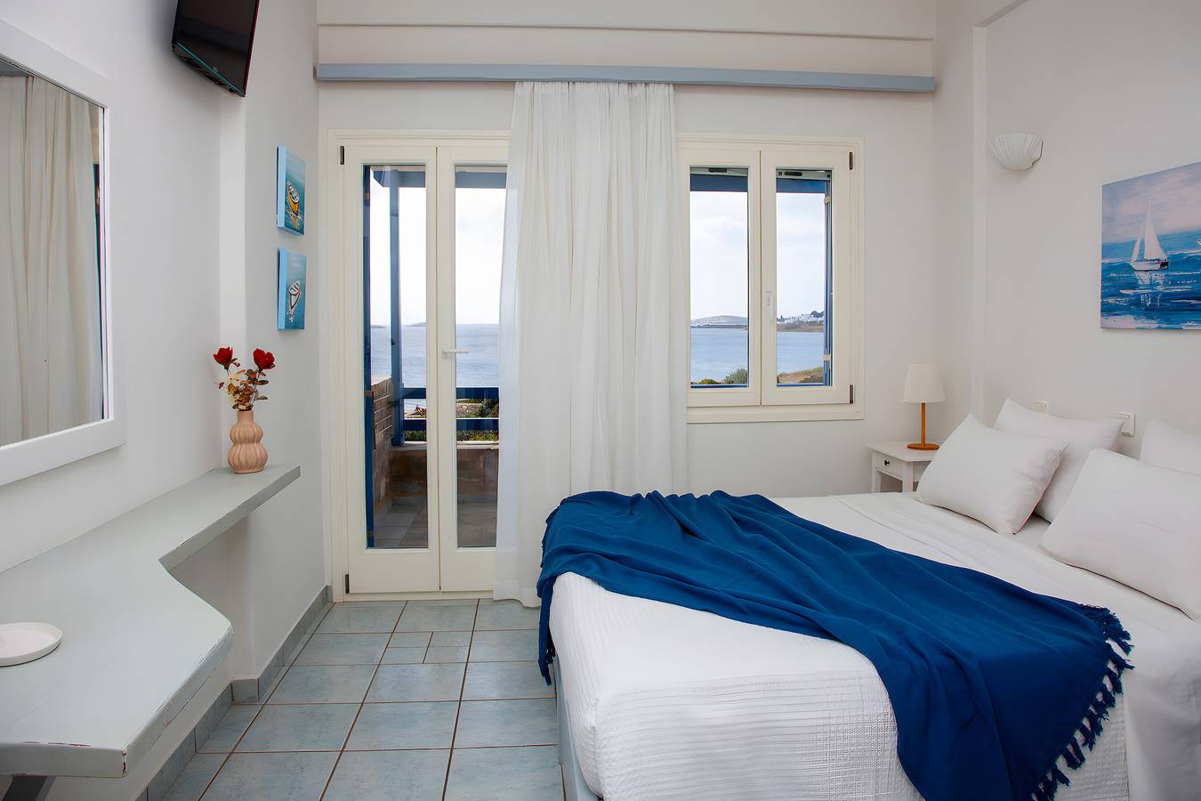 Appartement entier, Appartement 'The Icarian Double Room' avec vue sur la mer, Wi-Fi et climatisation in Paros