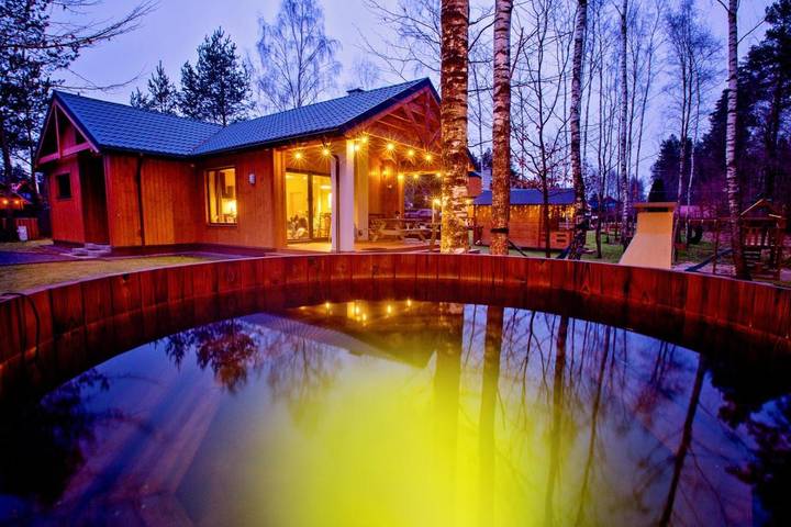 Domek letniskowy dla 6 osób, z sauna i widok oraz ogród i basen, zwierzęta dozwolone w Pojezierze Iławskie