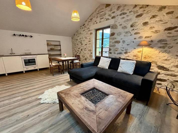 Location de vacances pour 4 personnes, avec jardin ainsi que piscine et vue à Nistos - 3