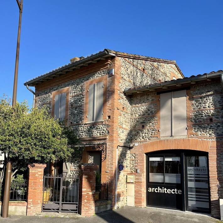 Gîte pour 2 personnes, avec jardin et piscine