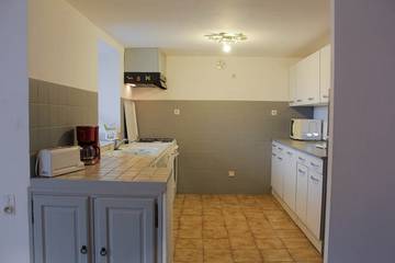 Gîte for 4 People in Saint-Michel-l'Observatoire, Forcalquier region, Photo 3
