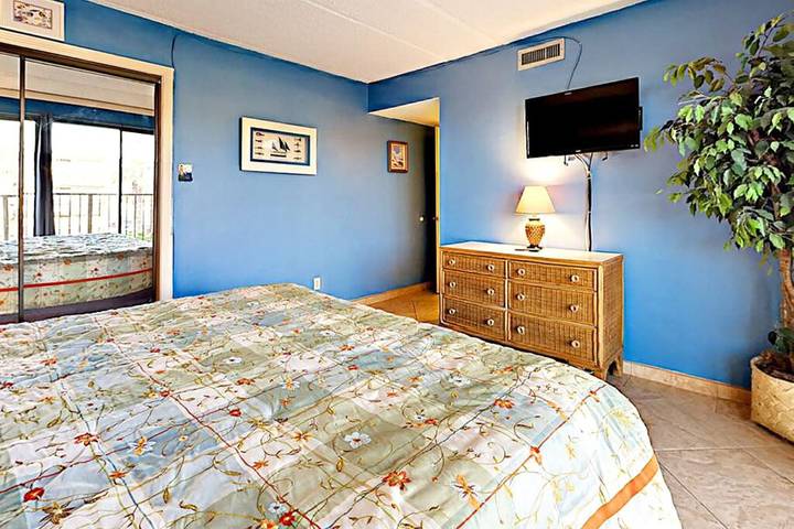 Apartamento de vacaciones para 6 personas, con jacuzzi además de balcón y piscina - 1