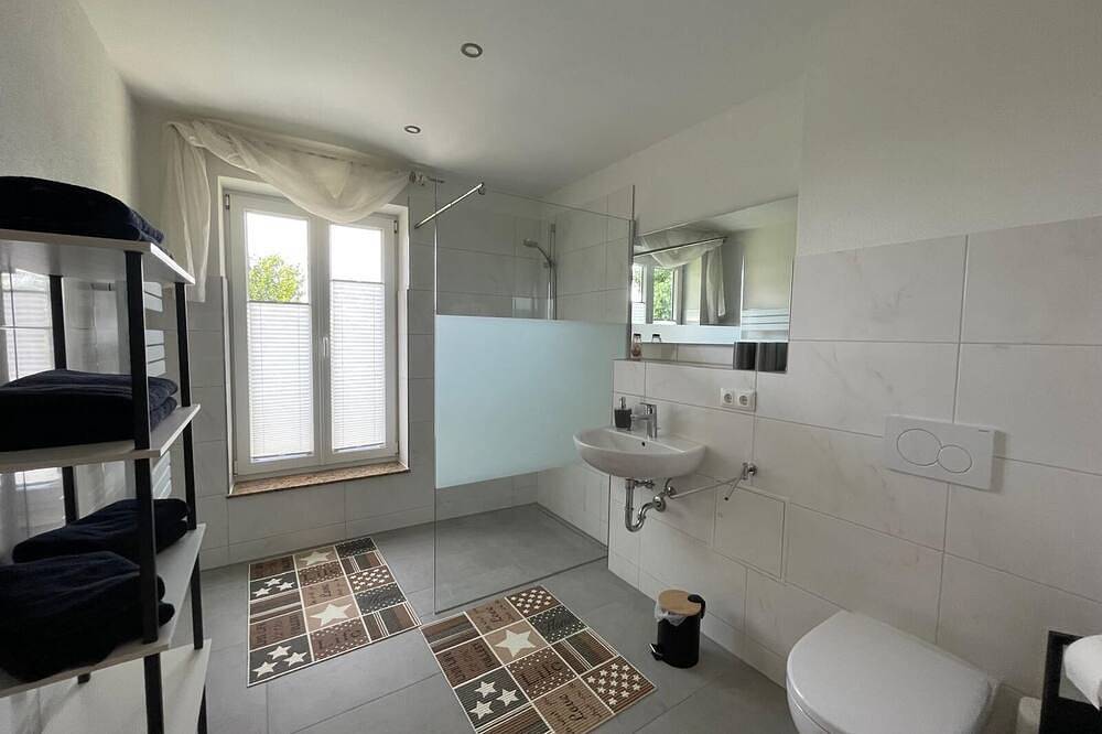 Ganze Wohnung, Großzügige Ferienwohnung am Rande der sächsischen Schweiz in Stolpen, Elbsandsteingebirge