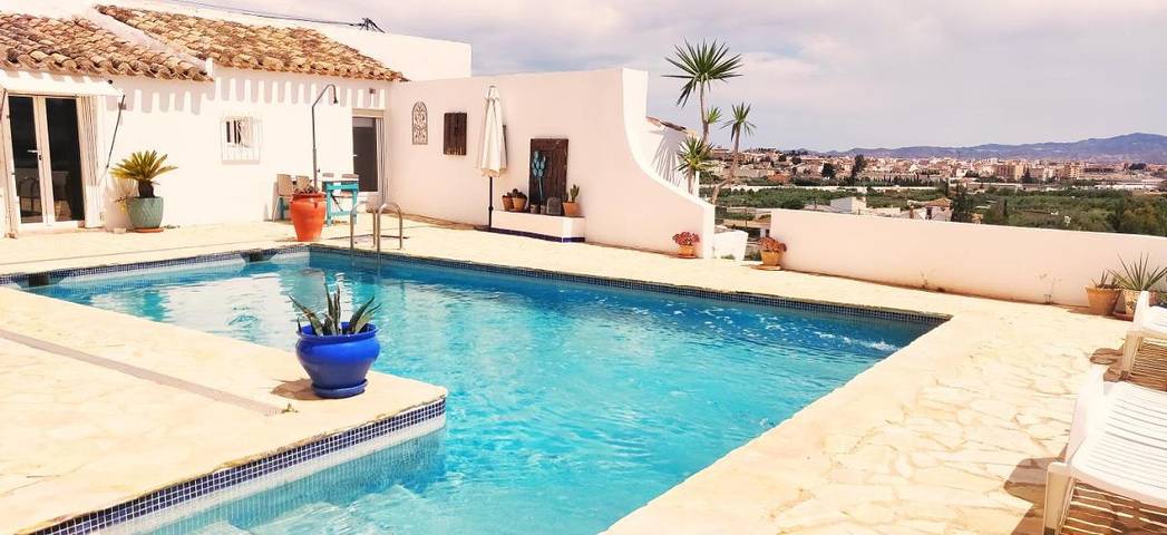Apartamento de vacaciones para 2 personas, con piscina además de vistas y jardín, Se admiten mascotas - 1