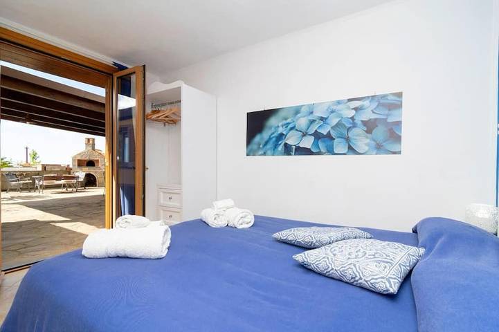 Ganze Wohnung, Apartment 100 qm mit schöner Außenterrasse in Sorrentoküste in Sorrent, Neapel Provinz
