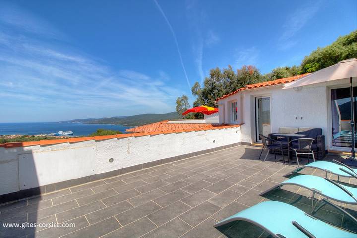 Gîte pour 4 personnes, avec Terrasse ainsi que Jardin et Vue
