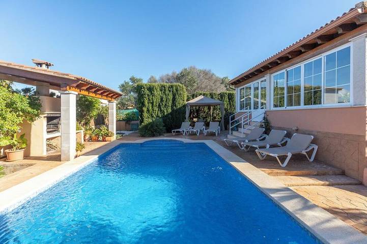 Ferienhaus für 7 Personen, mit Garten