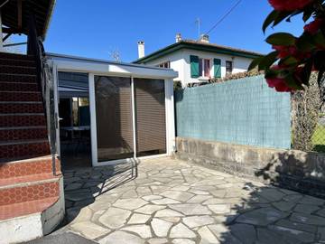 Gîte pour 2 personnes, avec terrasse à Cambo-les-Bains