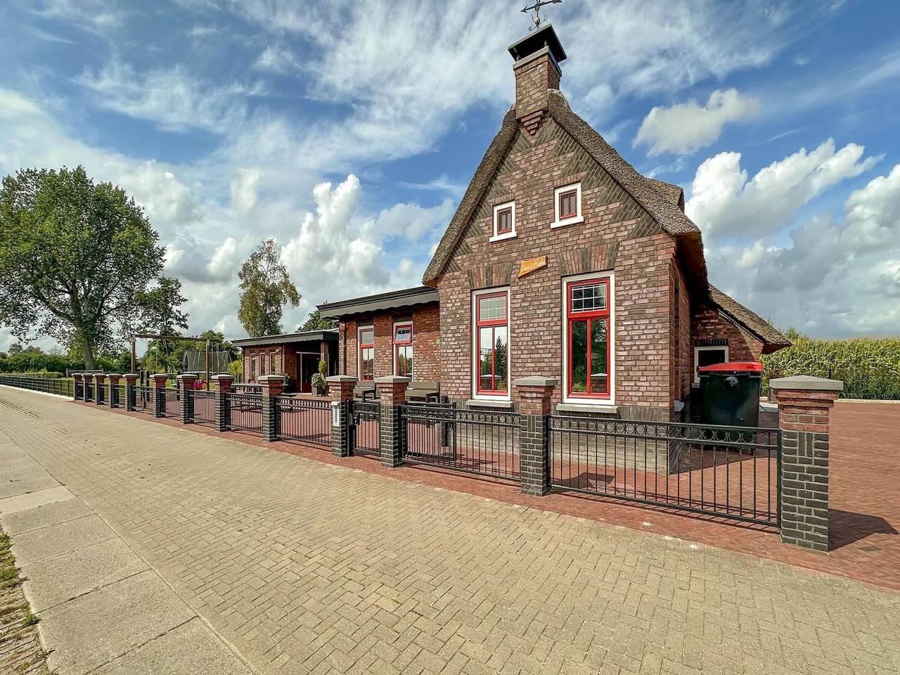 Holiday Home in Friesland near Canal & Lake in Friesland