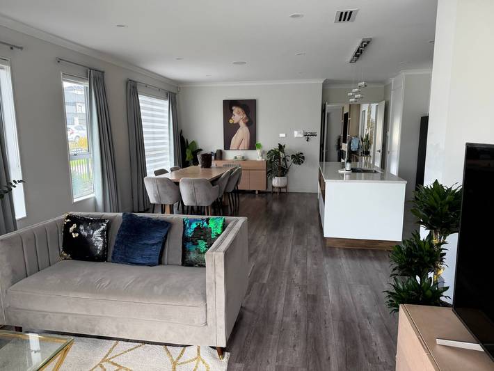 Privates wunderbares Haus mit 6 Schlafzimmern in Flatbush in Auckland, Auckland Council