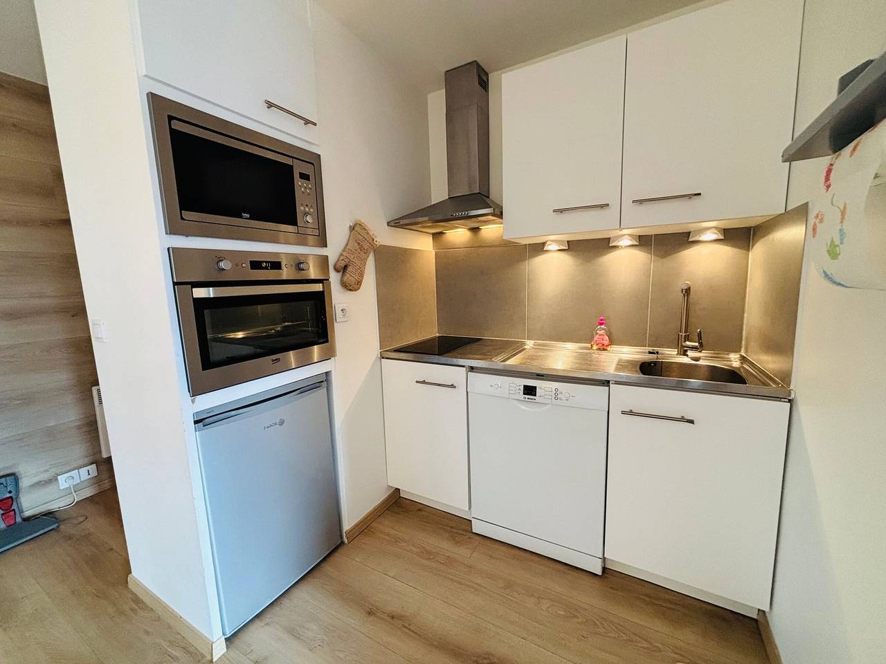 Apartamento entero, Autrans - Apartamento renovado 6 pers, 2 hab, terraza al sur in Autrans-Méaudre-en-Vercors, Parc naturel régional du Vercors