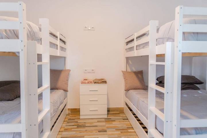 Location de vacances pour 8 personnes, avec vue ainsi que jardin et terrasse à Lanjarón - 2