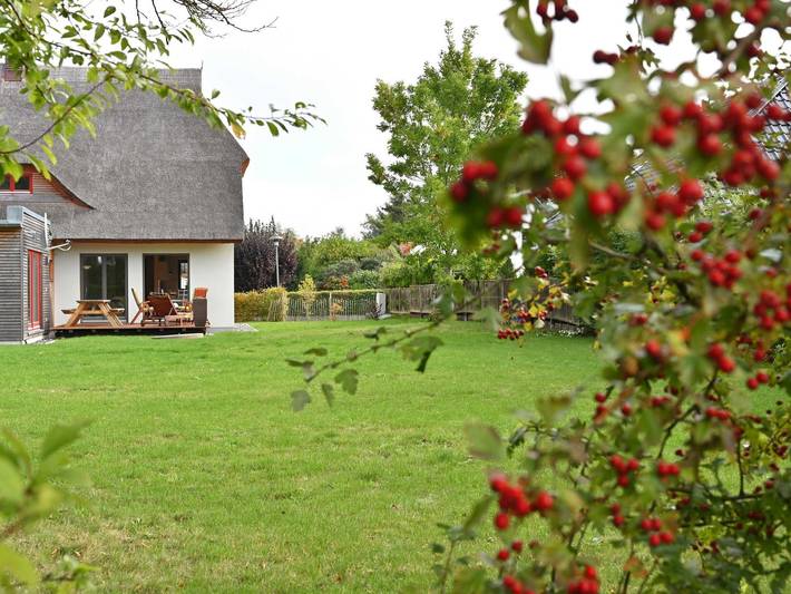 Ferienhaus für 6 Personen, mit Terrasse und Garten in Wiek - 2