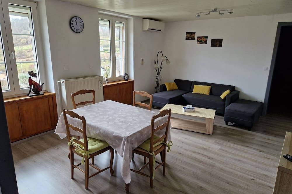 Apartamento entero, Le Munztal<br>Furnished tourist accommodation in a quiet crystal village in Saint-Louis-lès-Bitche, Sarreguemines