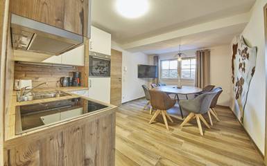 Vakantieappartement voor 8 Personen in Saalbach, Kitzbüheler Alpen, Afbeelding 1