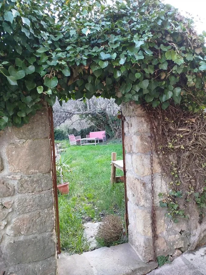 Chambre d’hôte pour 2 personnes, avec vue ainsi que piscine et jardin, animaux acceptés - 1