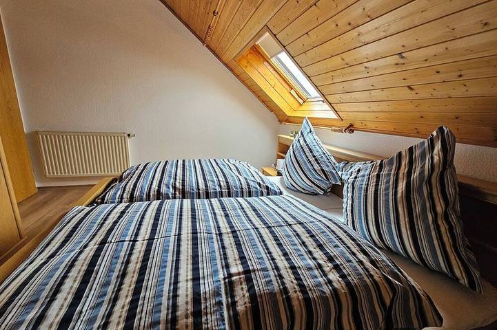 Ferienwohnung für 4 Personen, mit Balkon in Neubulach - 2