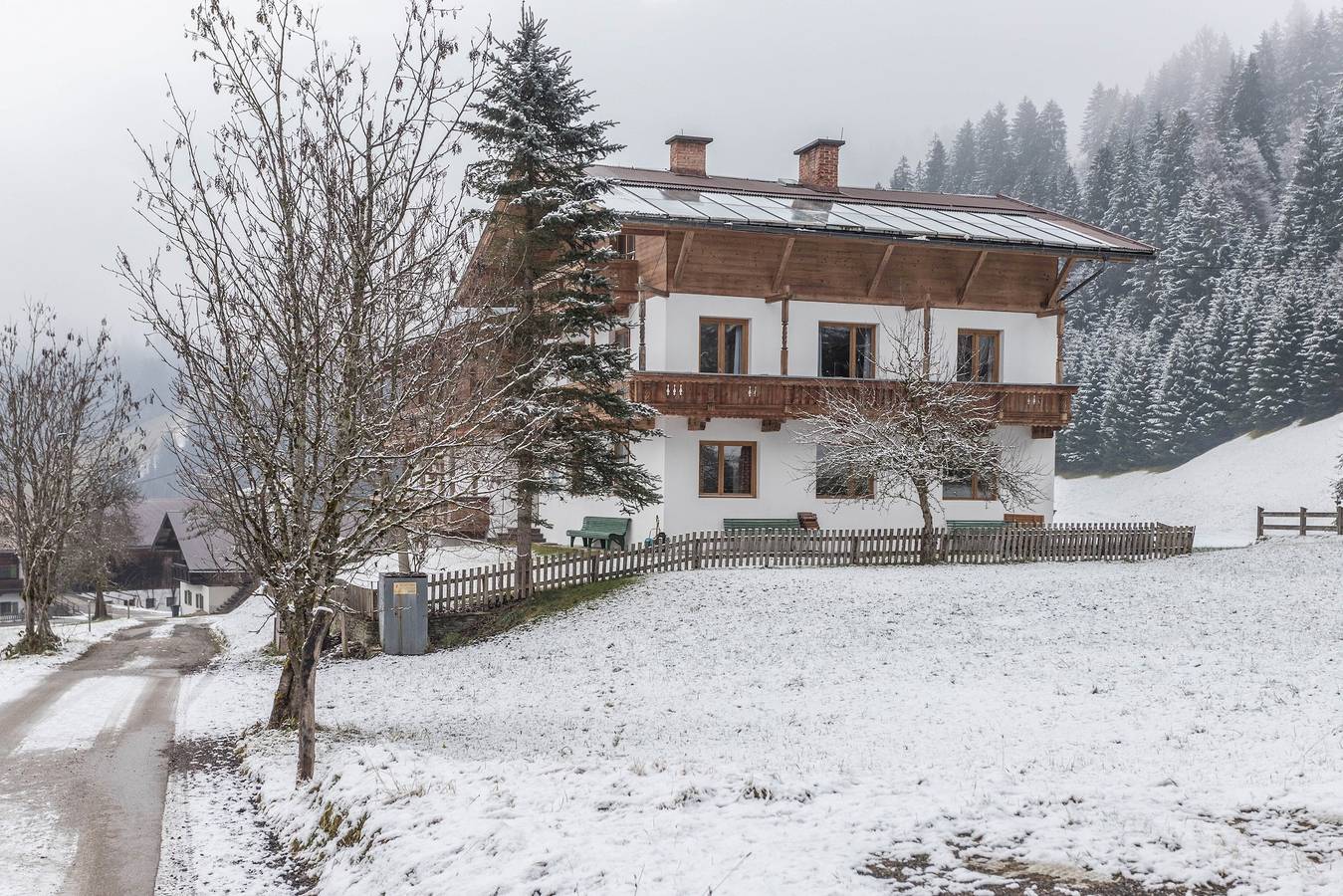 Hel lägenhet, Holiday Apartment "Schwüwong - Apartment 21" with Mountain View, Shared Terrace and Wi-Fi in Hopfgarten im Brixental, Kaisergebirge