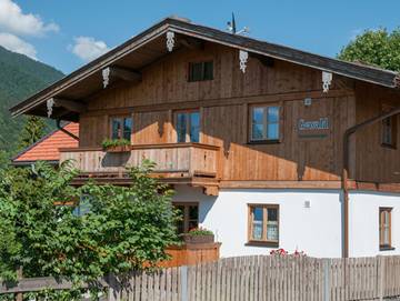Ferienwohnung für 4 Personen, mit Balkon und Garten am Spitzingsee