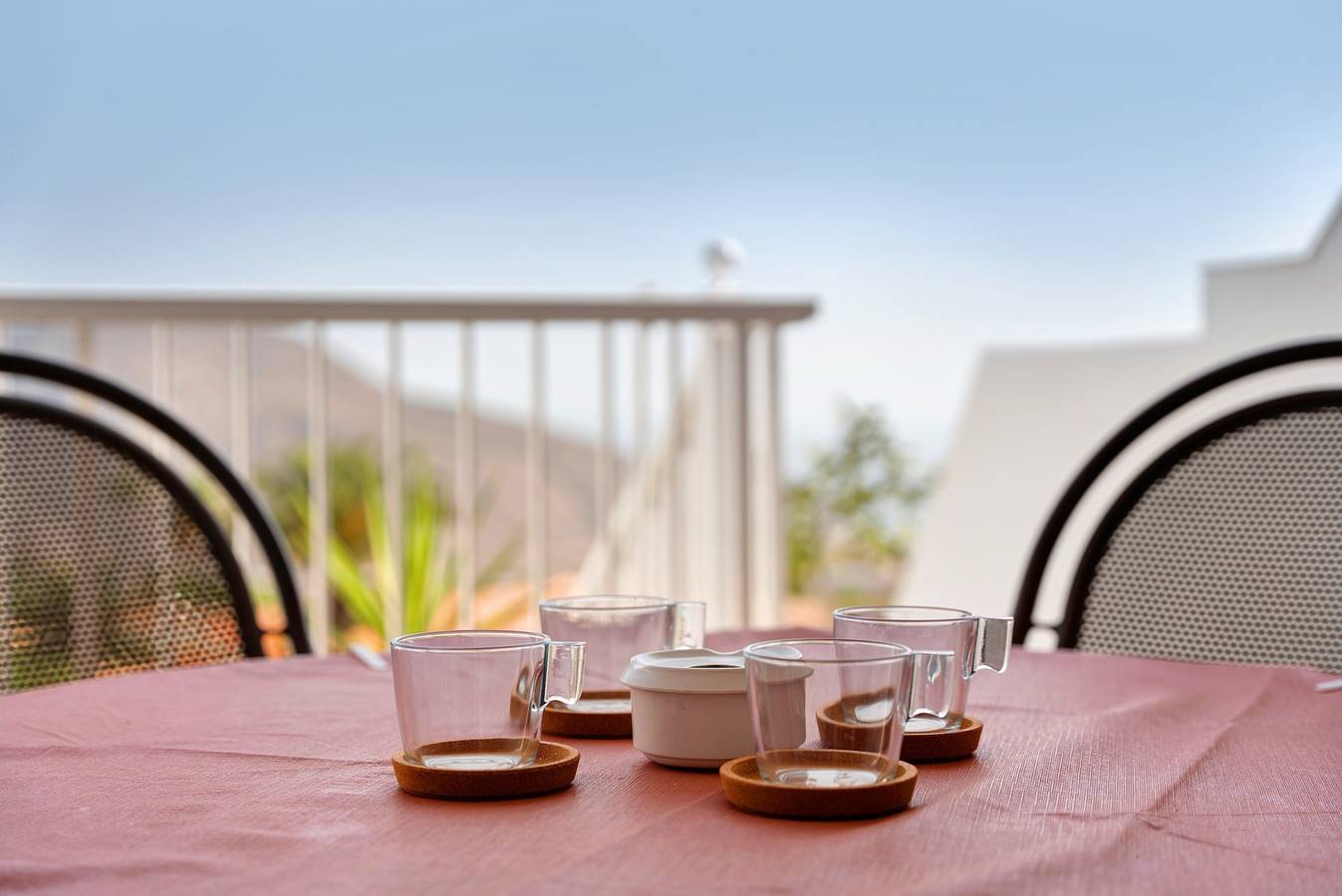Apartamento entero, Apartamento de vacaciones 'Isabel Vista Sur' con vistas al mar, piscina compartida y Wi-Fi in Chayofa, Arona 