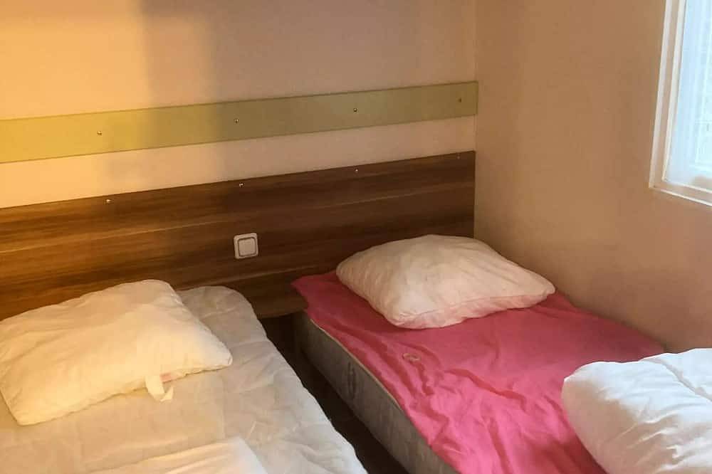 Mobil-home 2 chambres 4 personnes in Saint-Vincent-sur-Jard, Vendée
