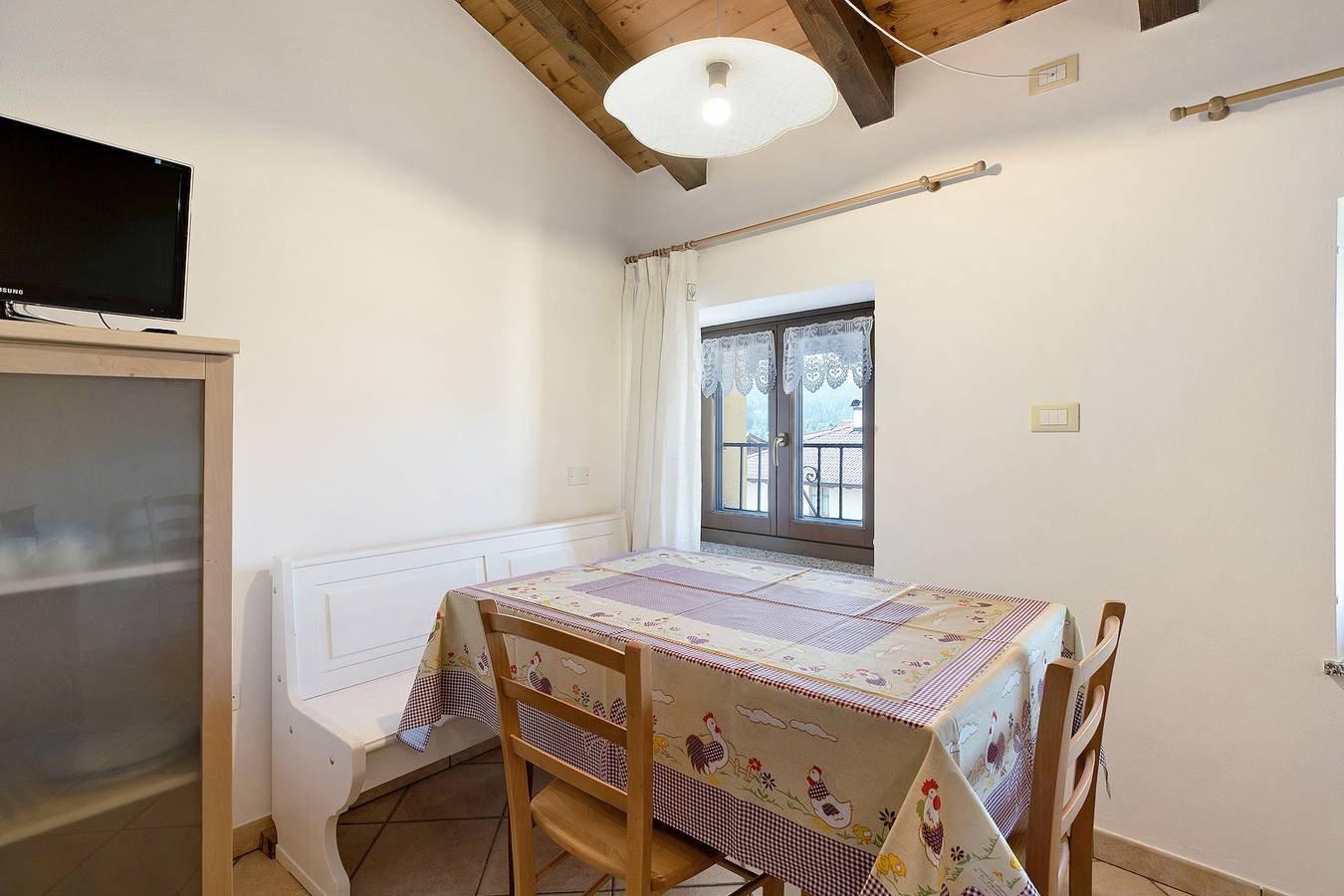 Ganze Wohnung, Ferienwohnung Haus Predaia mit Bergblick, Garten und Wifi in Sfruz, Val di Non