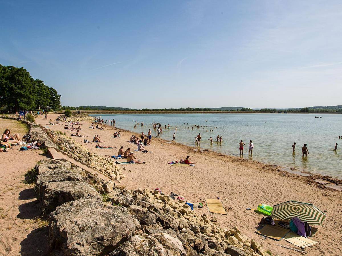 Chalet Longeau-Percey, 3 pièces, 6 personnes - Fr-1-611A-6 in Villegusien-le-Lac, Haute-Marne