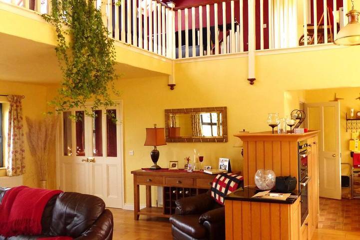 Ferienhaus für 6 Personen, mit Garten und Balkon in County Clare