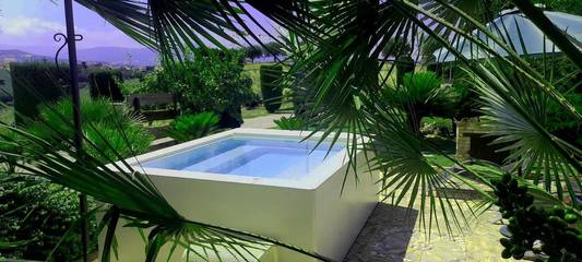 Gîte pour 3 personnes, avec piscine ainsi que jacuzzi et jardin à Notaresco