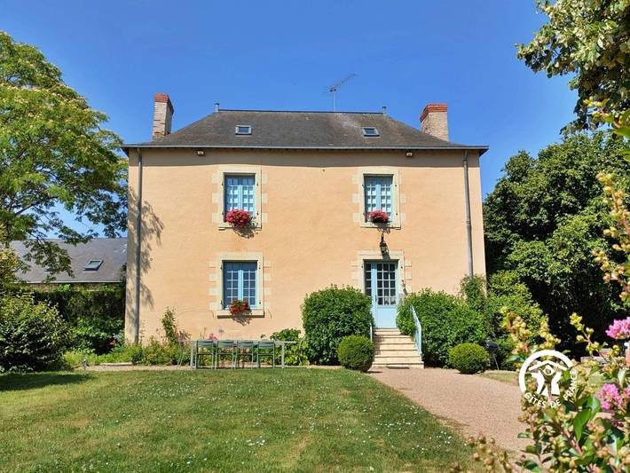 Gîte pour 8 personnes, avec Terrasse et Jardin