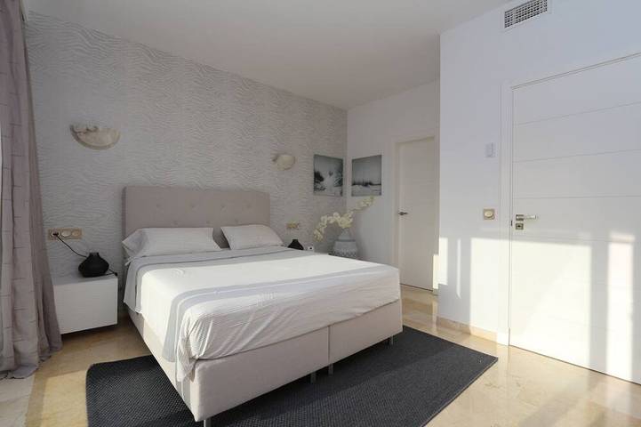 Beautiful Family Home walking distance to the beach in Las Chapas, Marbella