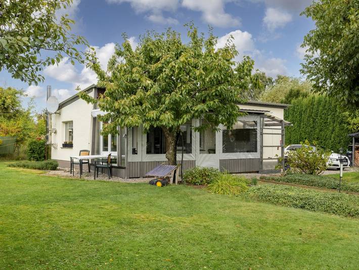 Ferienhaus für 3 Personen, mit Terrasse und Garten in Jabel