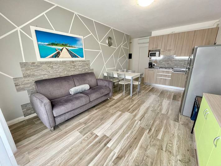 Appartement entier, Séjour dynamique avec piscine extérieure partagée in Porto Santa Margherita, Caorle