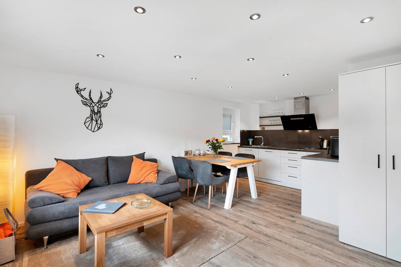 Appartement entier, Appartement 'Weitblick - Haus Sommerberg' avec vue sur les montagnes, terrasse partagée et Wi-Fi in Baiersbronn, Forêt-Noire centrale