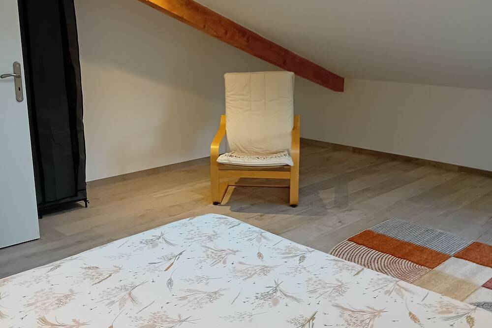 Apartamento entero, New apartment at the foot of the Lectoure ramparts in Lectoure, Gers