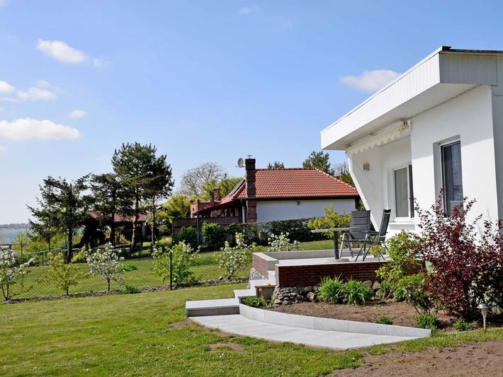 Bungalow für 2 Personen, mit Seeblick und Garten an der Ostsee - 2