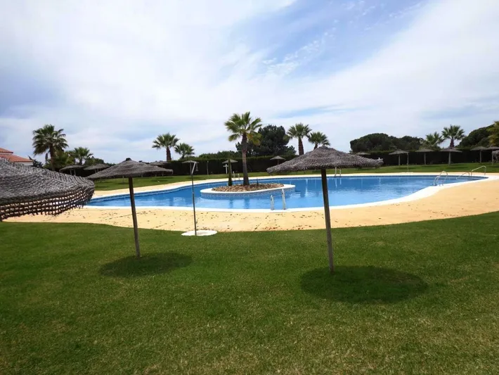 Casa de vacaciones para 8 personas, con balcón además de vistas y piscina - 1