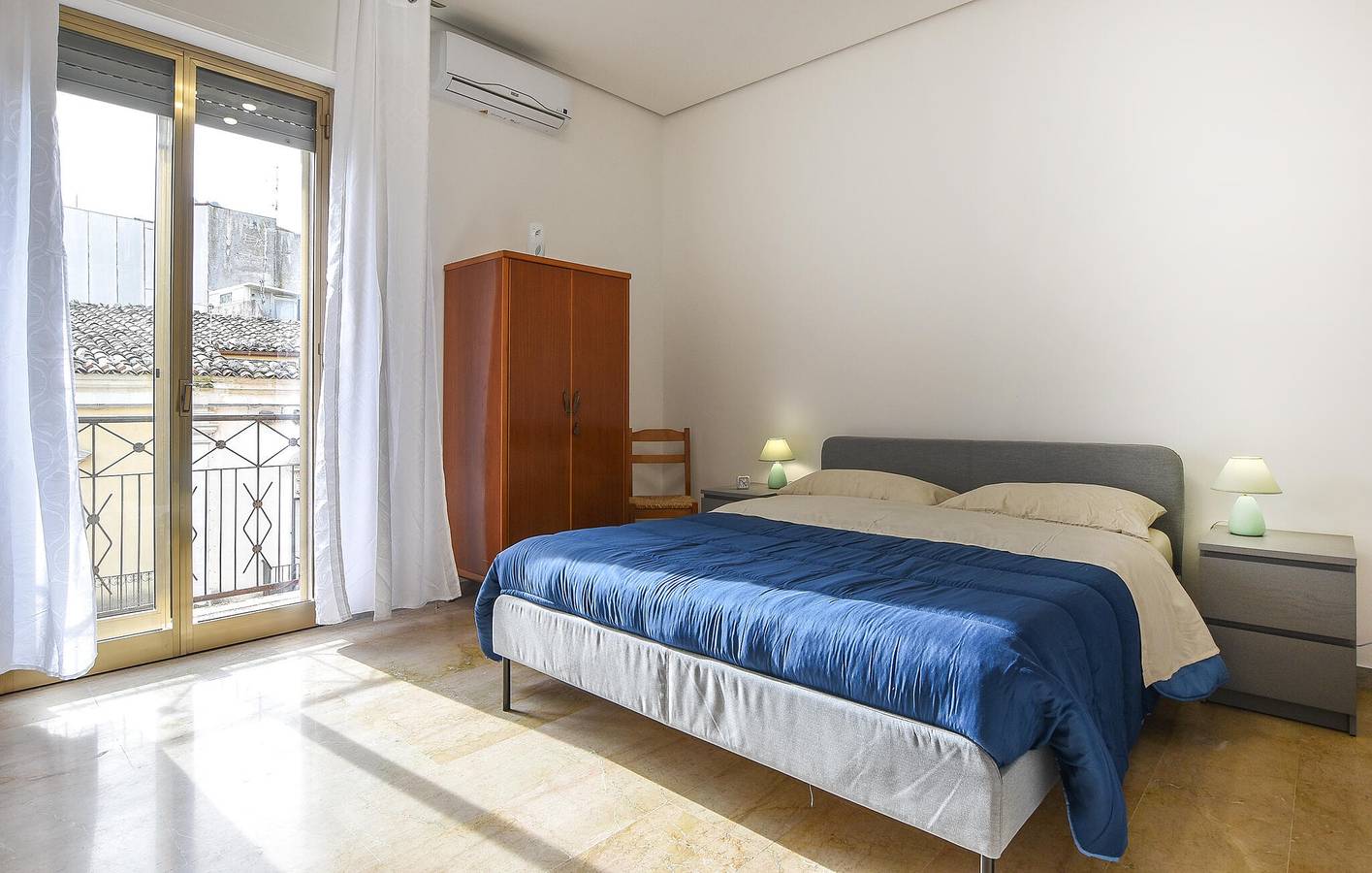 Appartamento intero, Affascinante appartamento con aria condizionata, terrazza e internet - Vicino ai ristoranti e al centro città in Chiaramonte Gulfi, Provincia di Ragusa