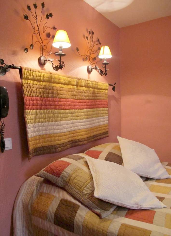 Hôtel pour 3 personnes, animaux acceptés à Neuvy-sur-Barangeon - 3