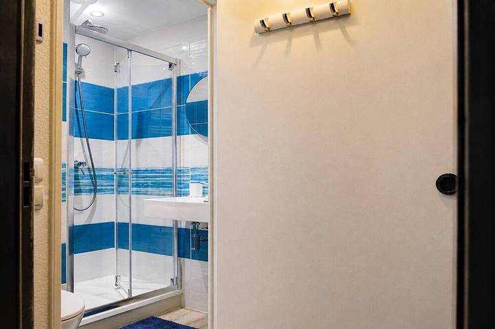 Ganze Wohnung, Blue Lagoon | Cozy Duplex • Parking • Disneyland, 10 min in Bussy-Saint-Georges, Seine-et-Marne