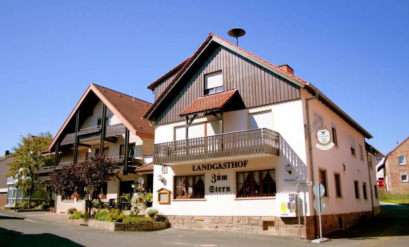 Hôtel pour 3 personnes, avec vue et balcon à Hünfeld