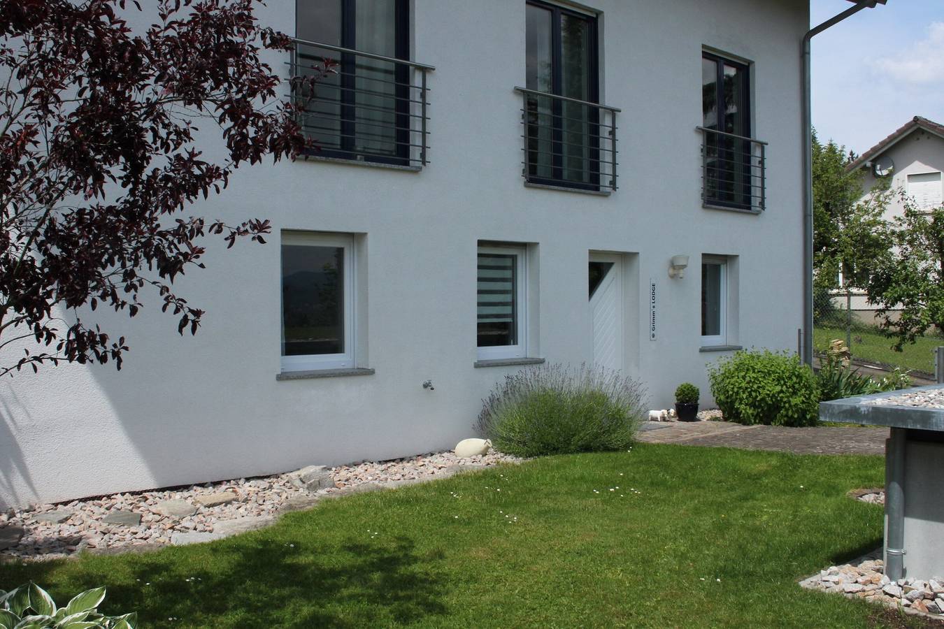 Ganze Ferienwohnung, Grimm's Lodge - 1-Raum-Apartment in Lörrach, Südschwarzwald