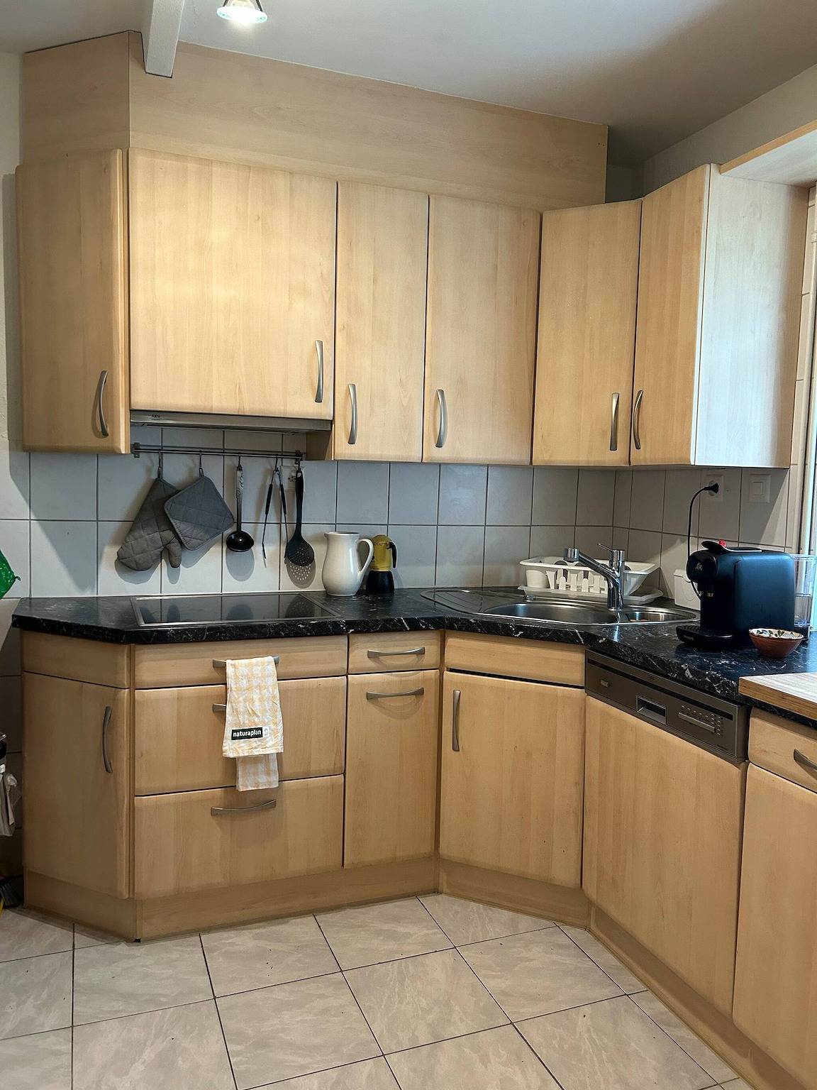 Charmantes Gästezimmer im Herzen von Baden, Schweiz in Aargau-Basel