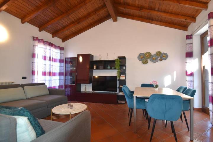 Villa für 5 Personen, mit Balkon und Garten in Comune di Luino - 3