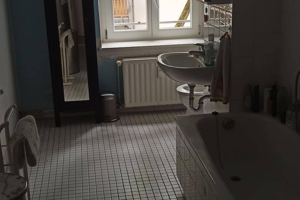 Ganze Wohnung, Great copyright appartment in Prenzlauer Berg in Prenzlauer Berg Berlin, Berlin