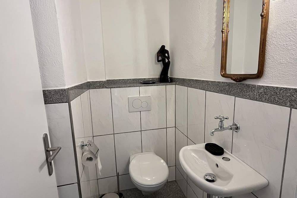 Ganze Wohnung, 2-Bett-Wohnung 1. Og Sonnenblick - Haus Arthur Klingels, Ferienwohnungen in Bad Bertrich, Traben-Trarbach und Umbegung