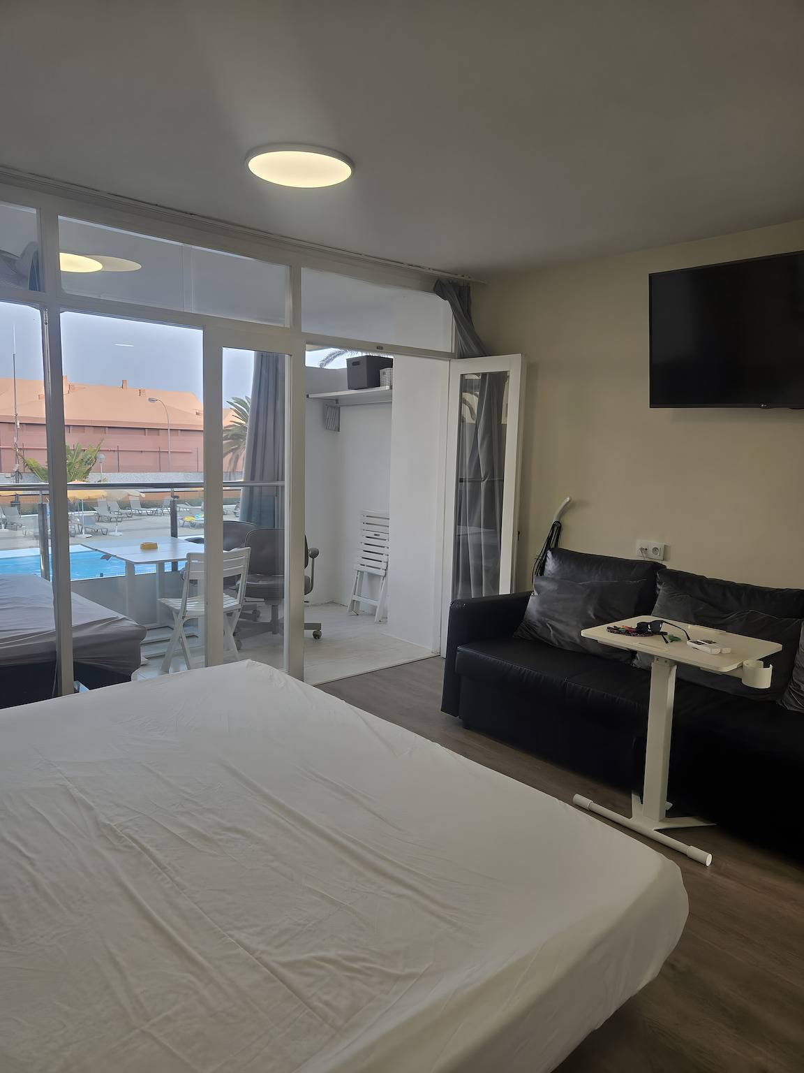 Hel lägenhet, Holiday Apartment 'Yumbo Roque Nublo' with Shared Pool and Terrace in Maspalomas, San Bartolomé de Tirajana